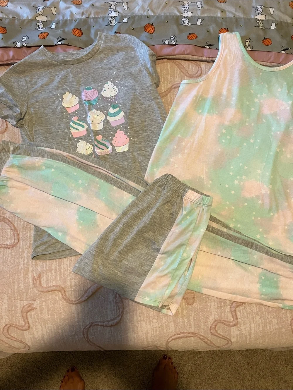Girls' 4 piece BCBG Gray & Pastel Tie-Dye Cupcake Pajama Set